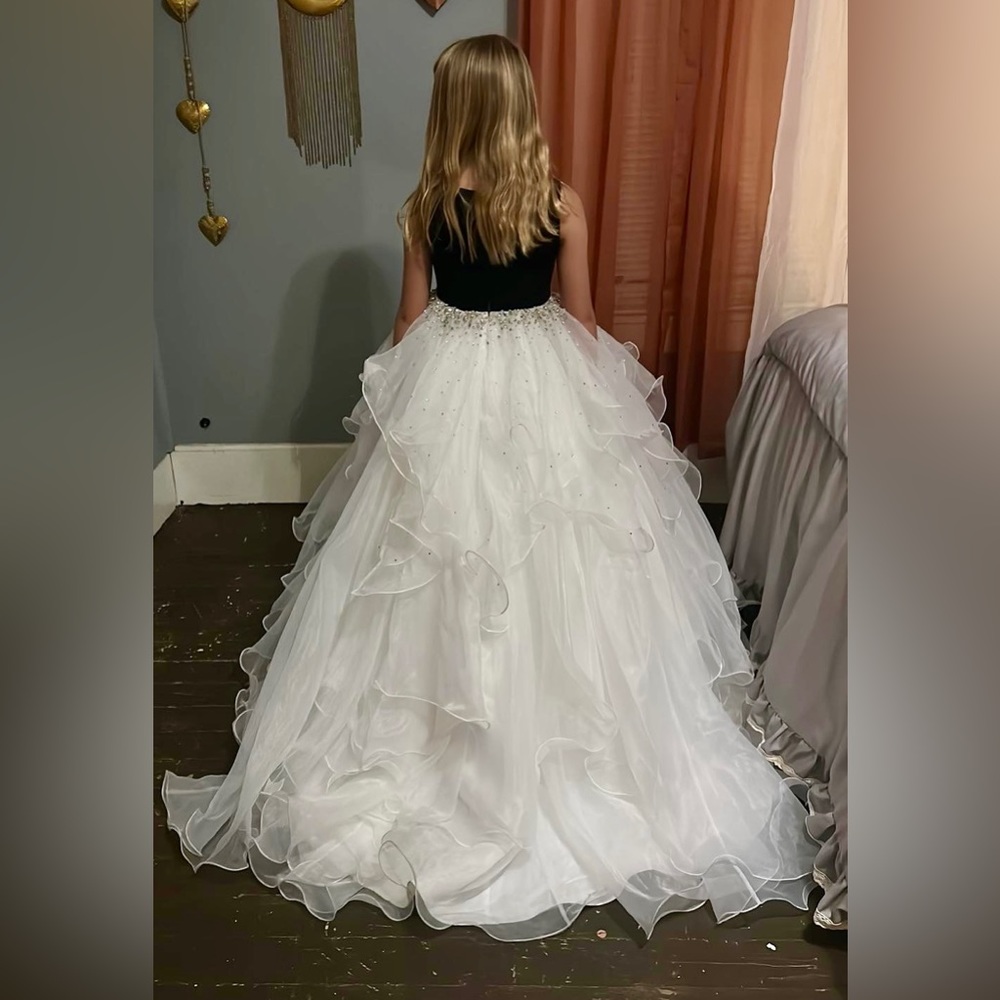 Pageant Dress - Picture 4 of 8
